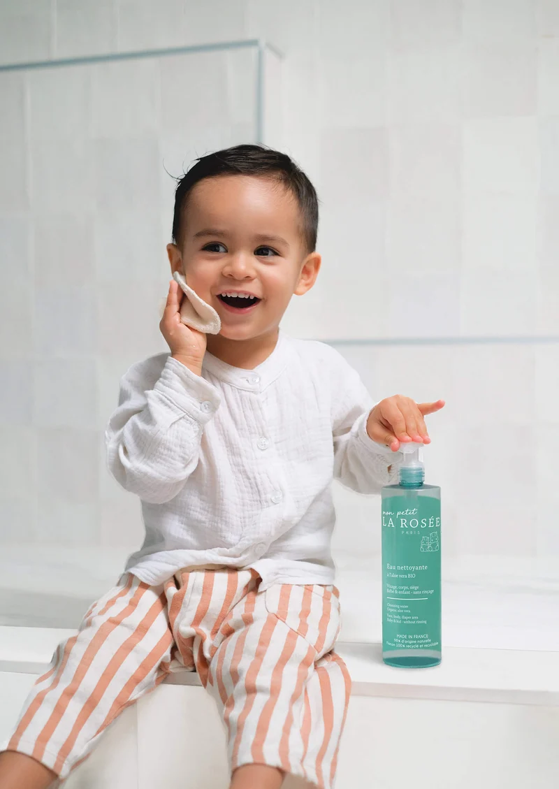 Eau nettoyante bébé