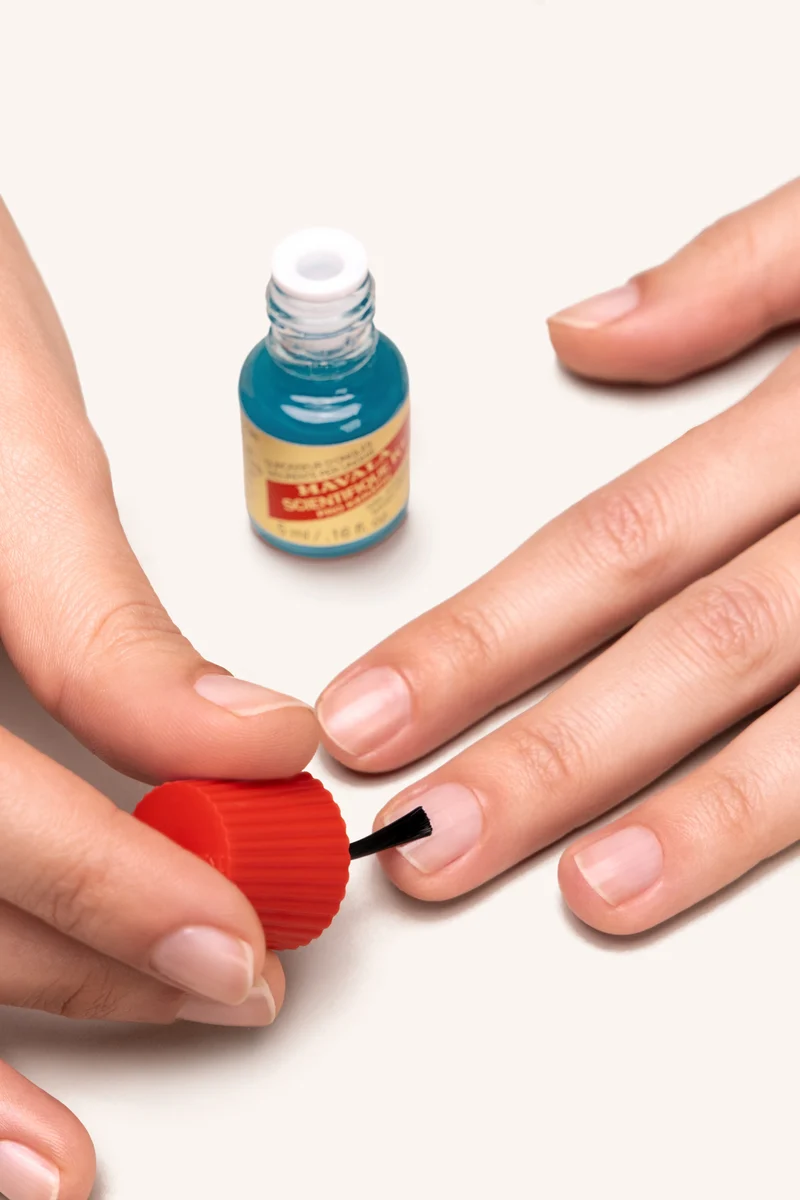 Solution Ongles Mous et Dédoublés