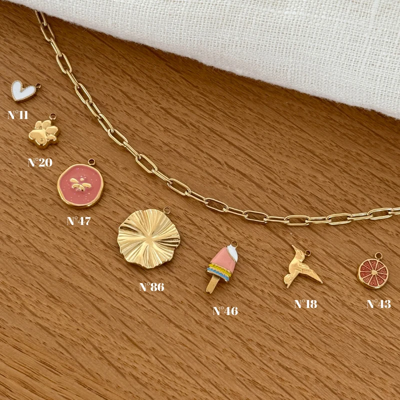 Charms divers acier