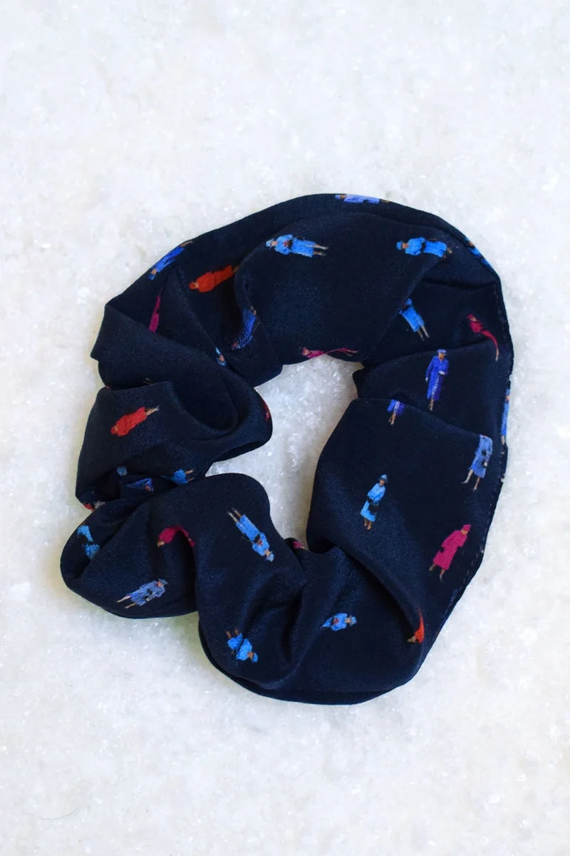 Chouchou en soie Reine Elisabeth Bleu