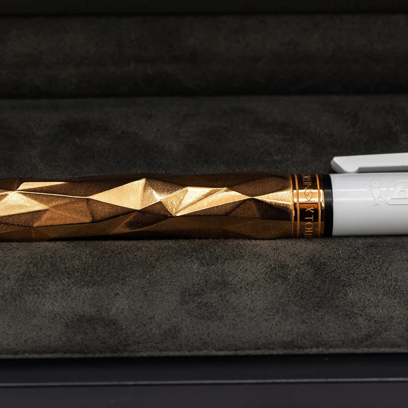 BIC 4 Couleurs "Bic x Orlinski x Tournaire" bronze rose