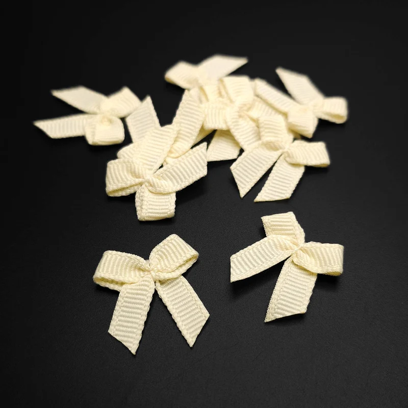 Mini nœuds en ruban gros-grain | Crème | Décorations pour couture