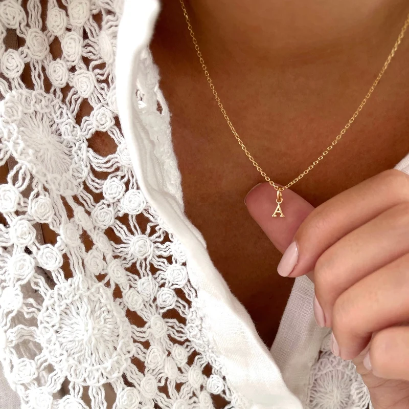 Mini Pendentif "Initial" plaqué or
