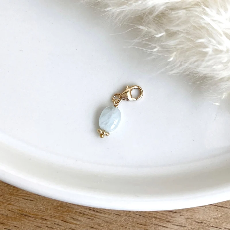 Charm "Aigue Marine" plaqué or