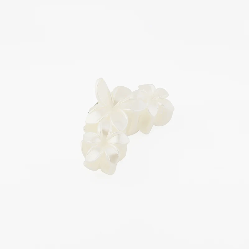 Pince à cheveux fleurs blanc perle