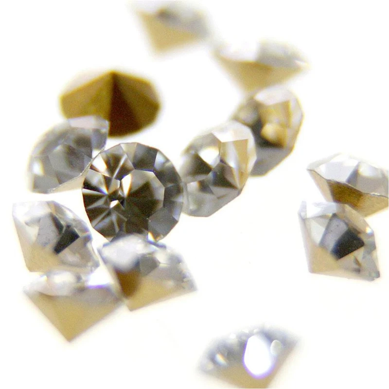 Strass diamant en verre qualité supérieure ( 10 pièces ) ( 2 mm de diamètre )