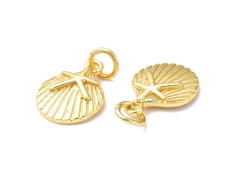 Breloque coquillage avec étoile de mer doré or fin 18k