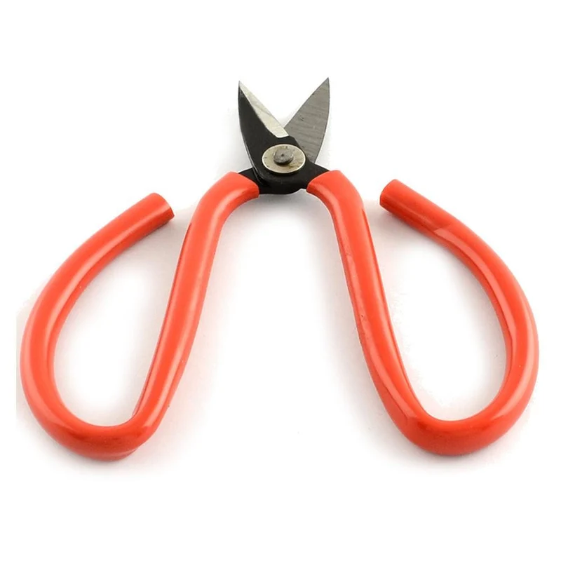 Ciseaux ou pince coupante pour bijoux