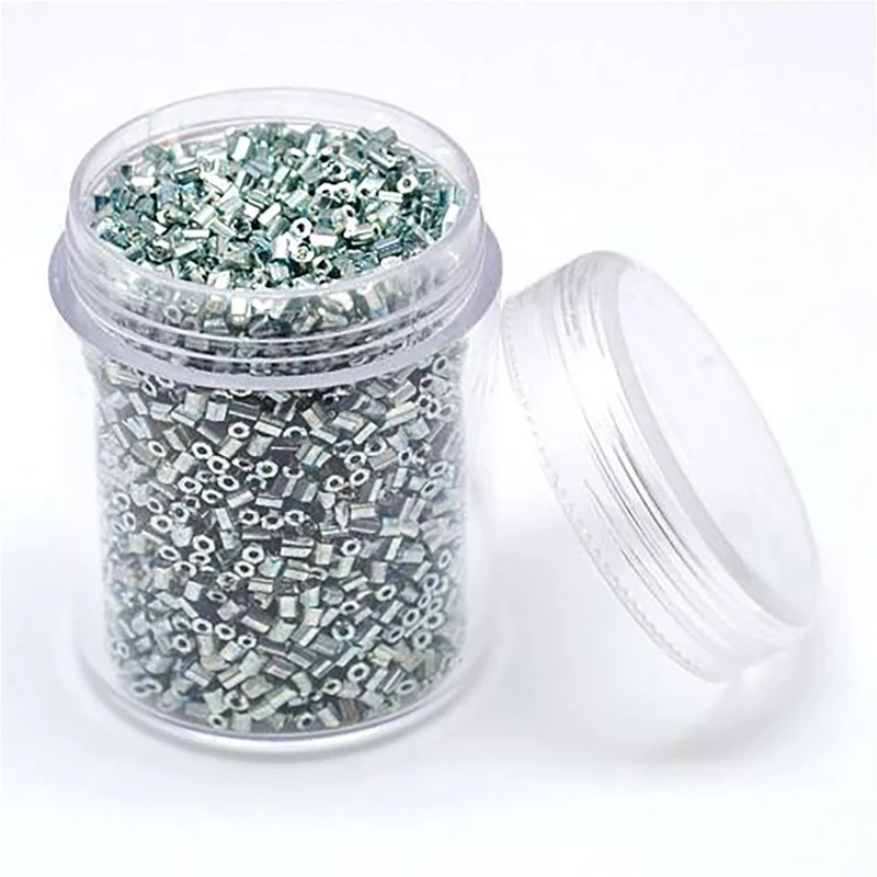 Perles de rocaille irisées tubes à facettes 1.8 à 2.3 mm (3000 pièces)