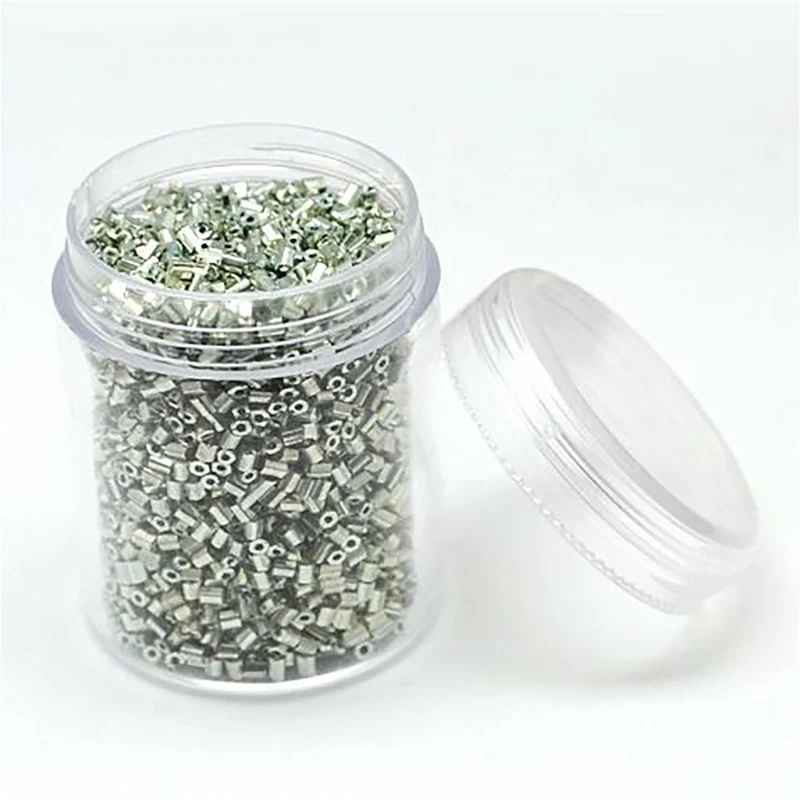Perles de rocaille irisées tubes à facettes 1.8 à 2.3 mm (3000 pièces)