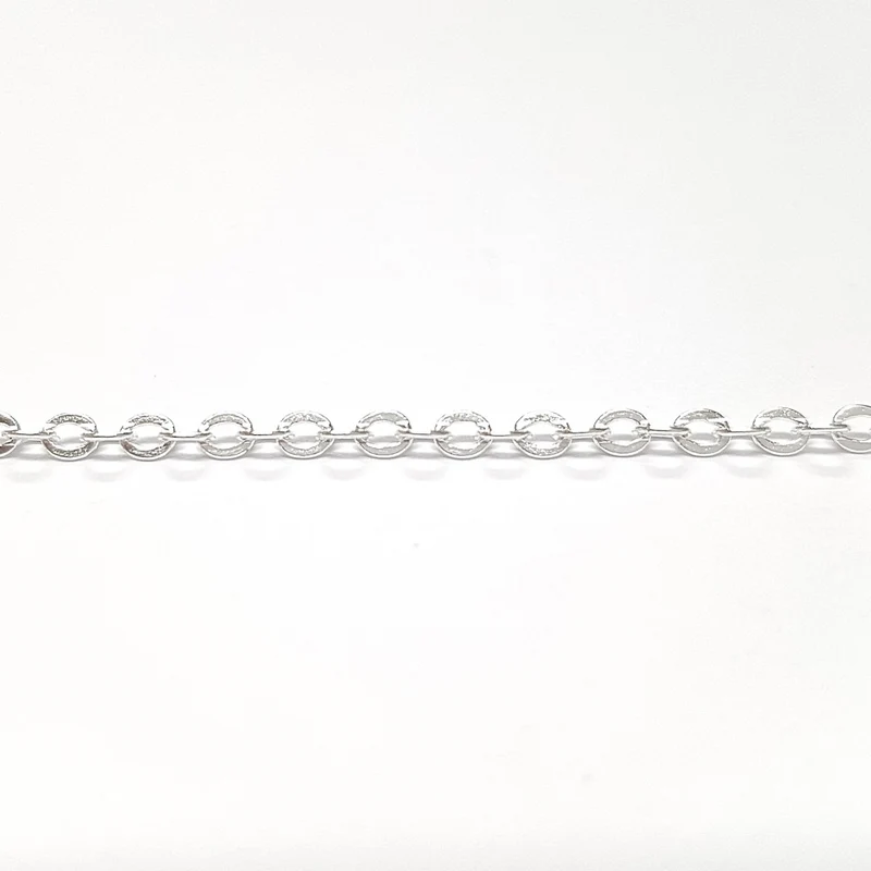 Chaine ronde à maillons croisés 2,5 x 2 mm (1 mètre)