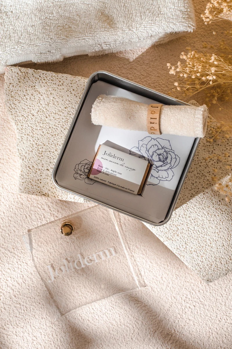 Mon kit nettoyant de voyage - Rose