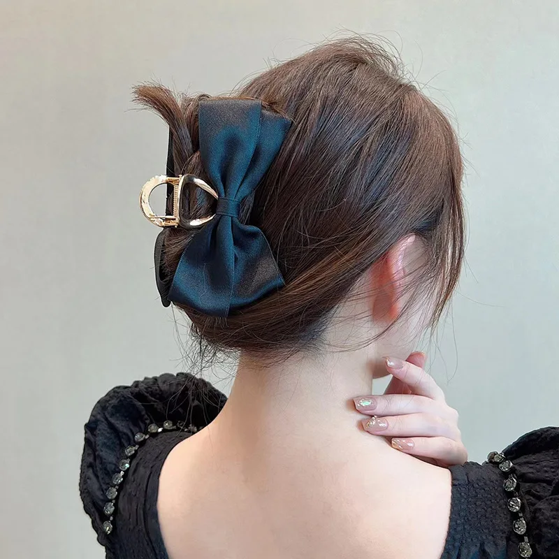 Barrette cheveux - Grand noeud papillon en soie coloré