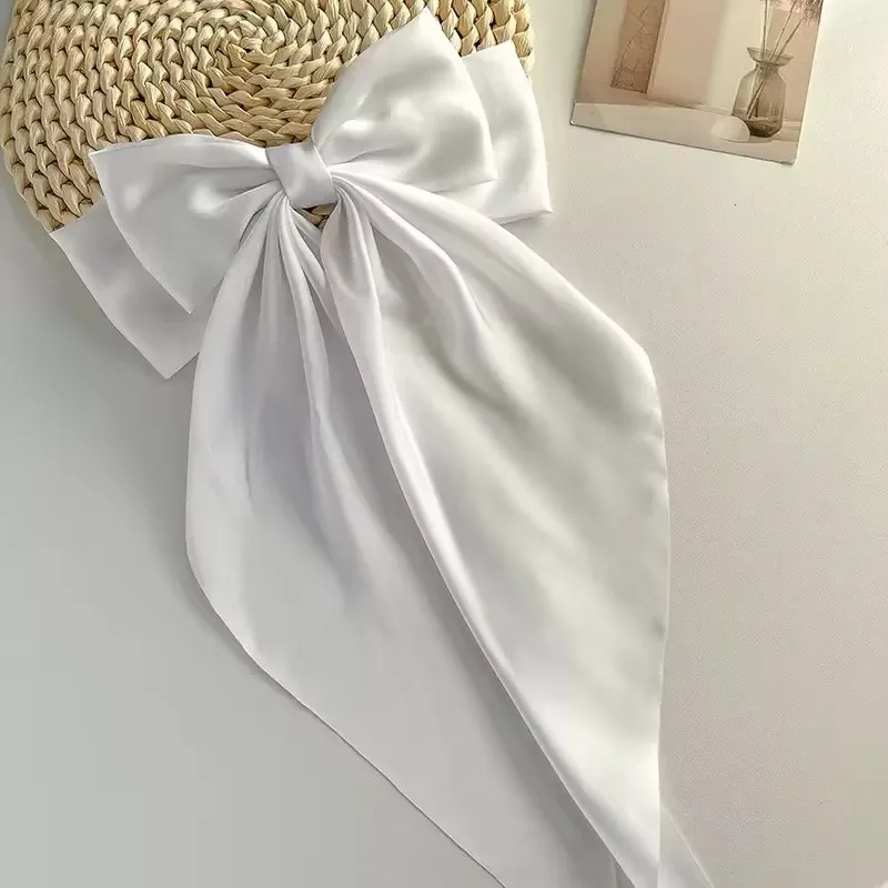 Barrette cheveux - Grand noeud en satin uni