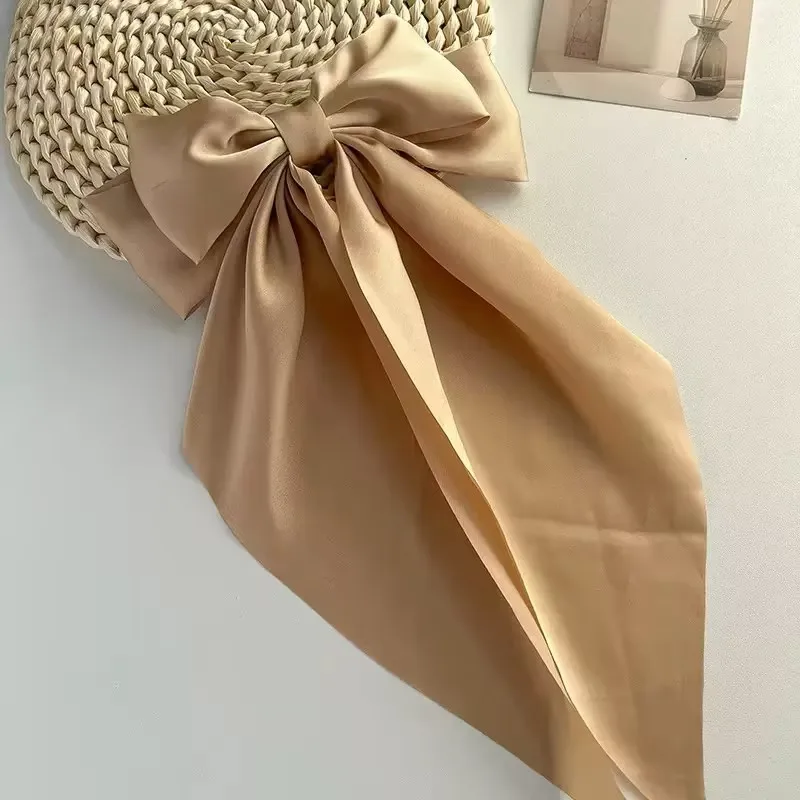 Barrette cheveux - Grand noeud en satin uni