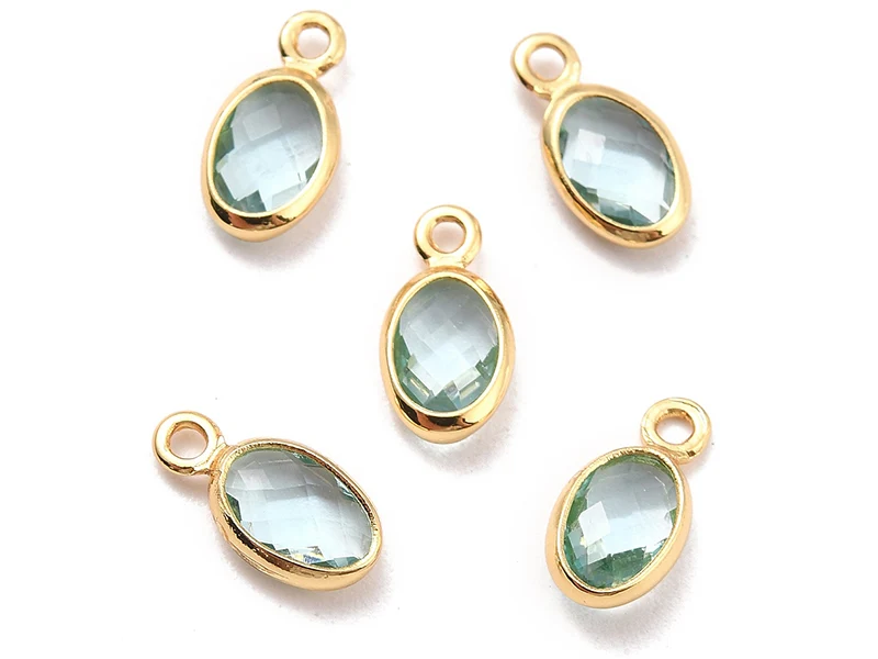Pendentif ovale serti en verre à facettes - doré à l'or fin 18K - 9 mm - Bleu vert d'eau