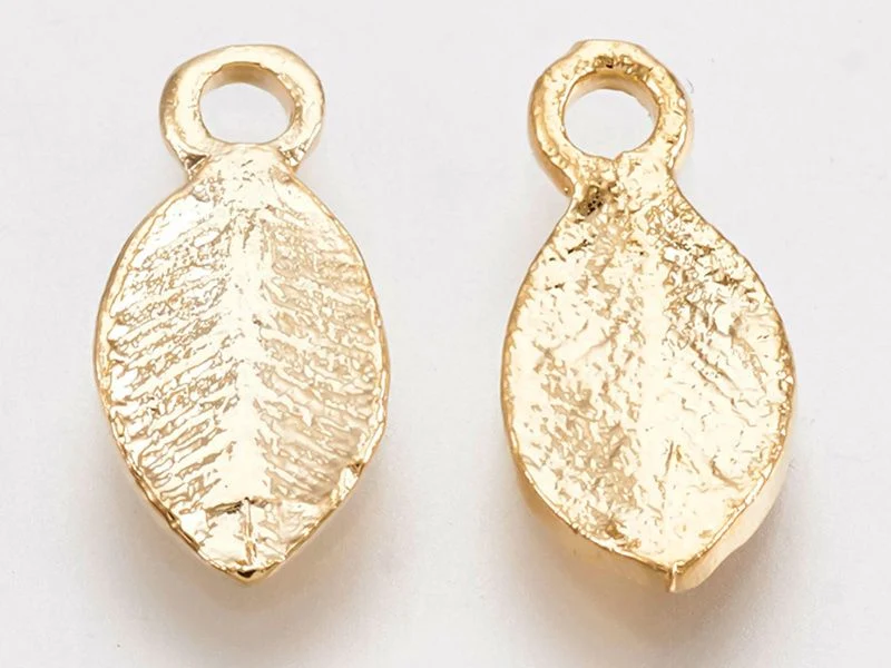 Breloque feuille - doré à l'or fin 18k - 10,5 mm