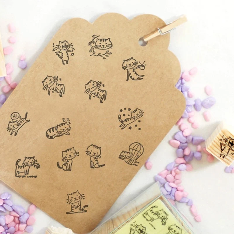 Set 12 tampons « cats » _ ♣