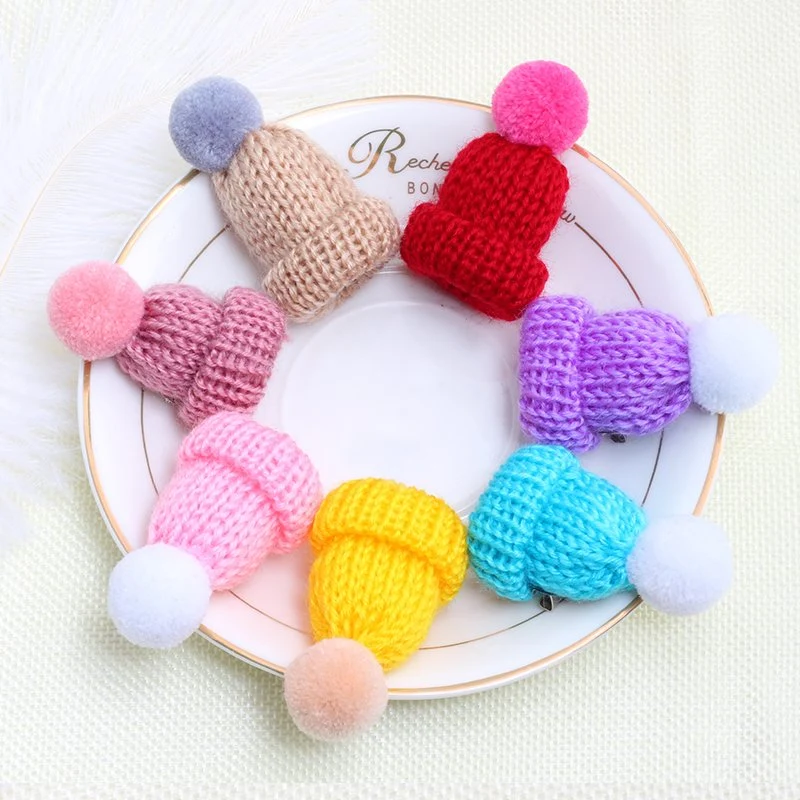 Broche "bonnet tricot" _ ♣