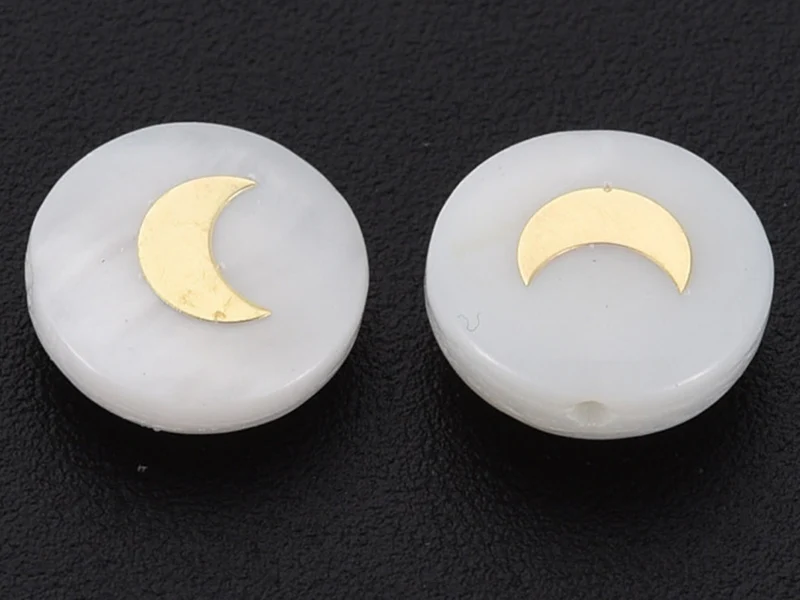 Perle coquillage naturel et laiton doré - lune - 8 mm