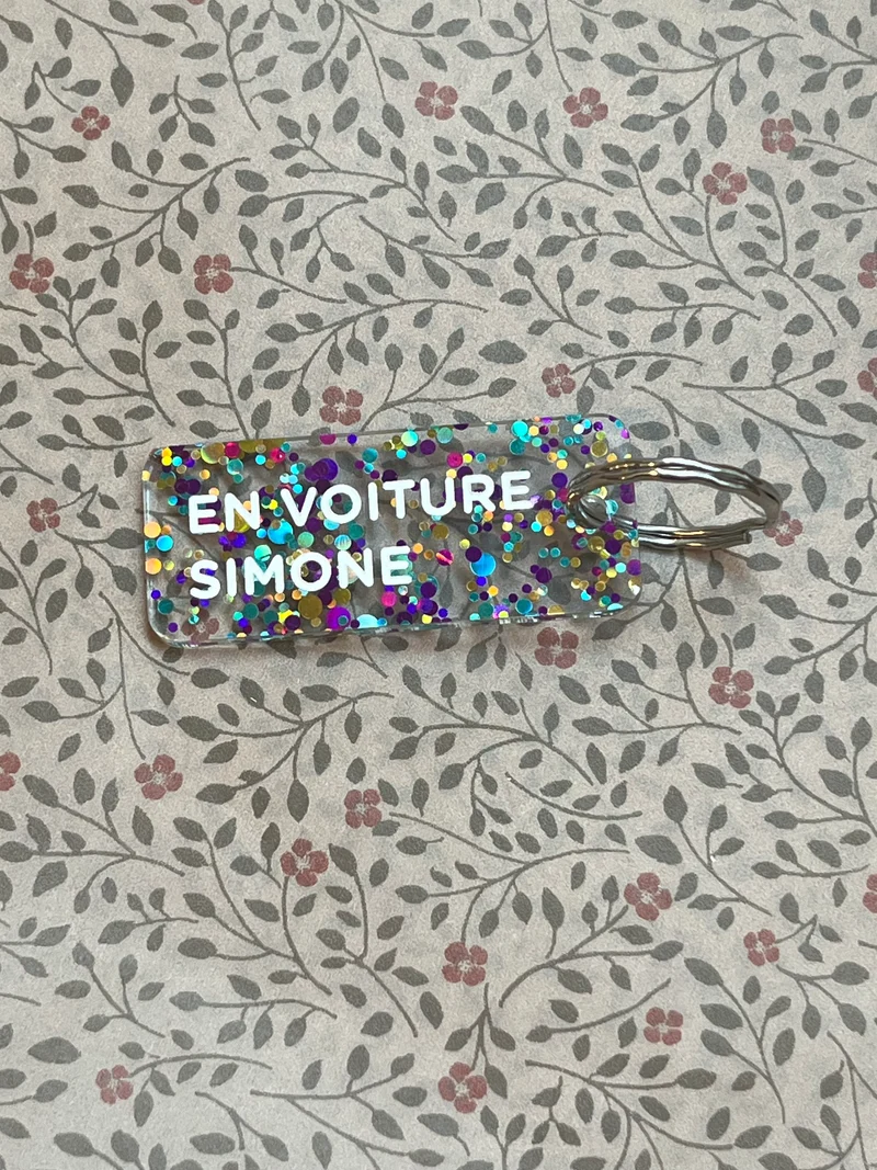 Porte-Clés Paillettes "En Voiture Simone" Multicolore - Plus de Love