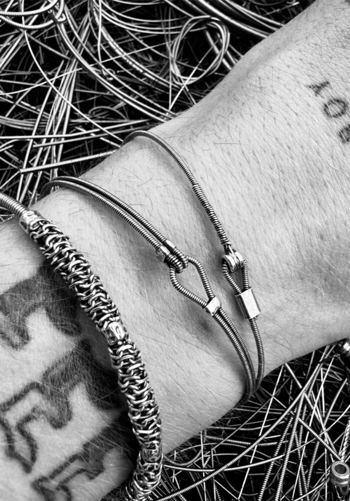 Bracelet 2 Cordes De Guitare Avec 1 Noeud