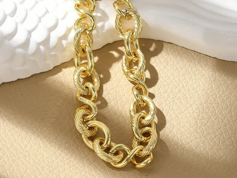 Bracelet chaîne maillons infini 20,6 cm - laiton doré à l’or fin