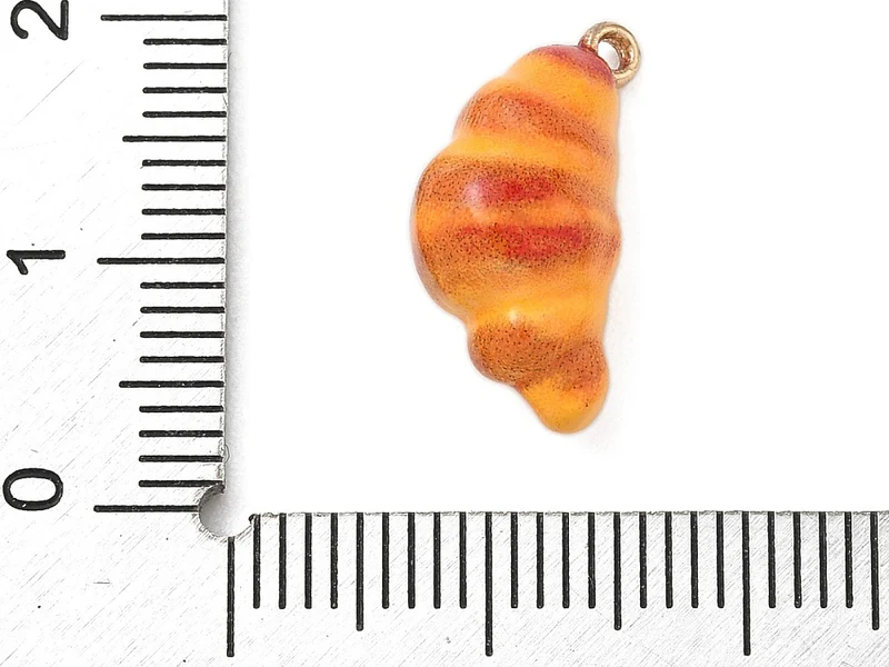 Breloque croissant émaillée - doré