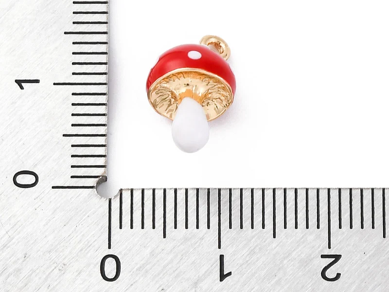 Breloque champignon rouge émaillée - doré