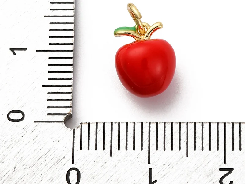 Breloque mini pomme rouge - laiton doré à l’or fin