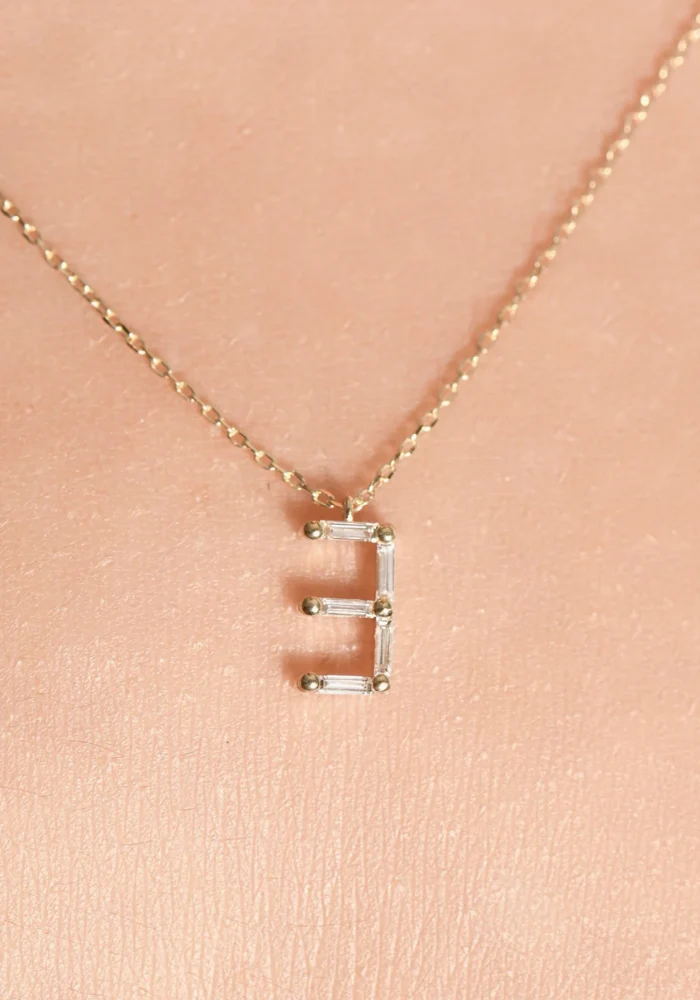 Collier Numéro 3