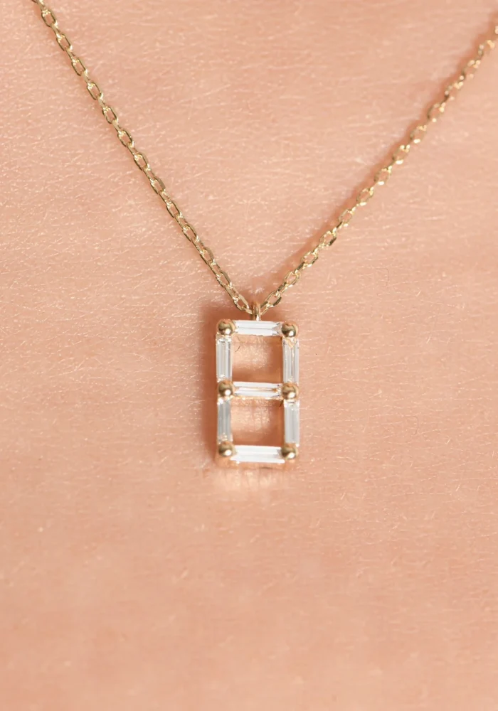 Collier Numéro 8
