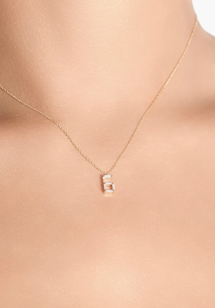 Collier Numéro 6