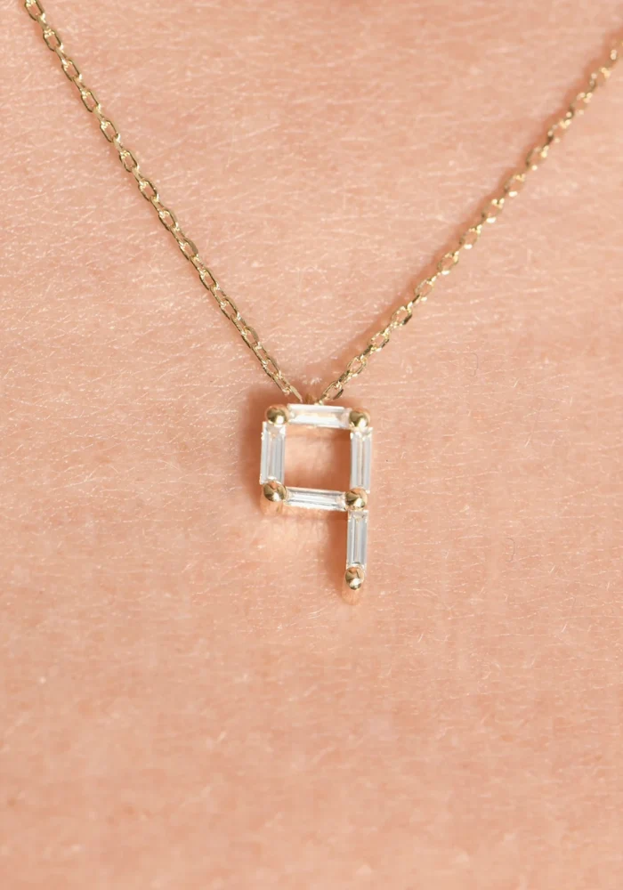 Collier Numéro 9