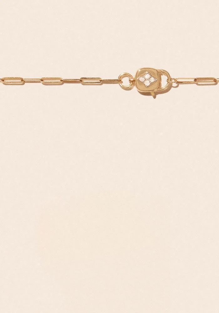 Collier Louise Court