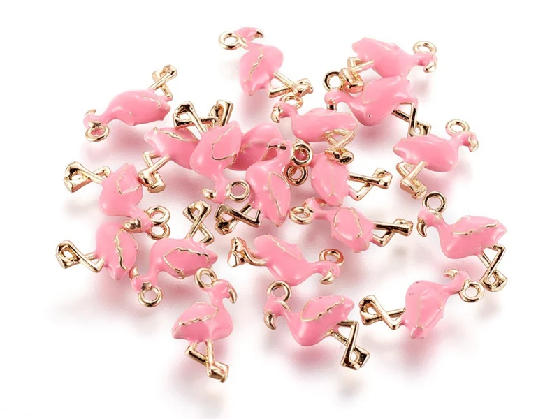 Breloque flamant rose émaillée rose en laiton doré – Touche tropicale pour bijoux DIY