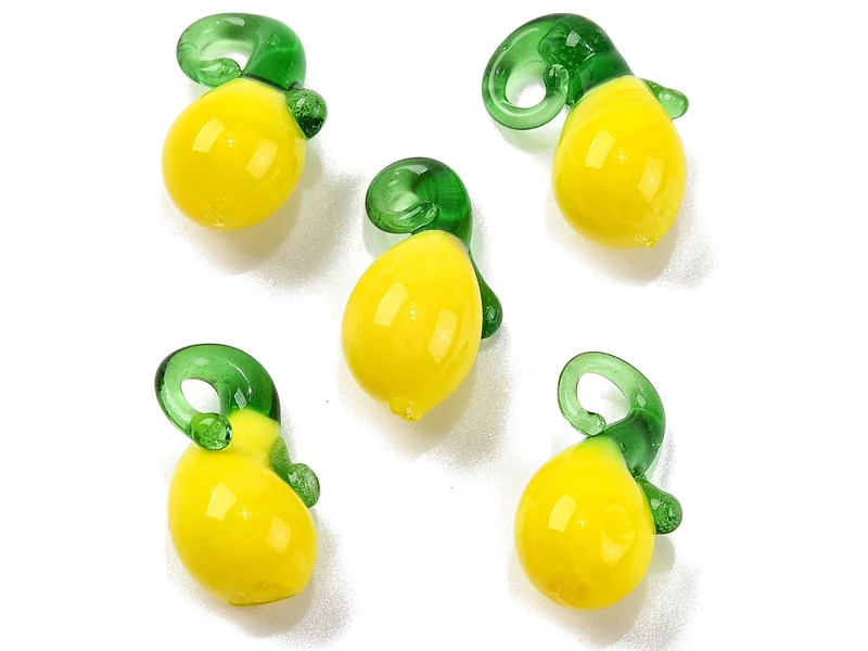 Breloque citron jaune en perles de verre colorées