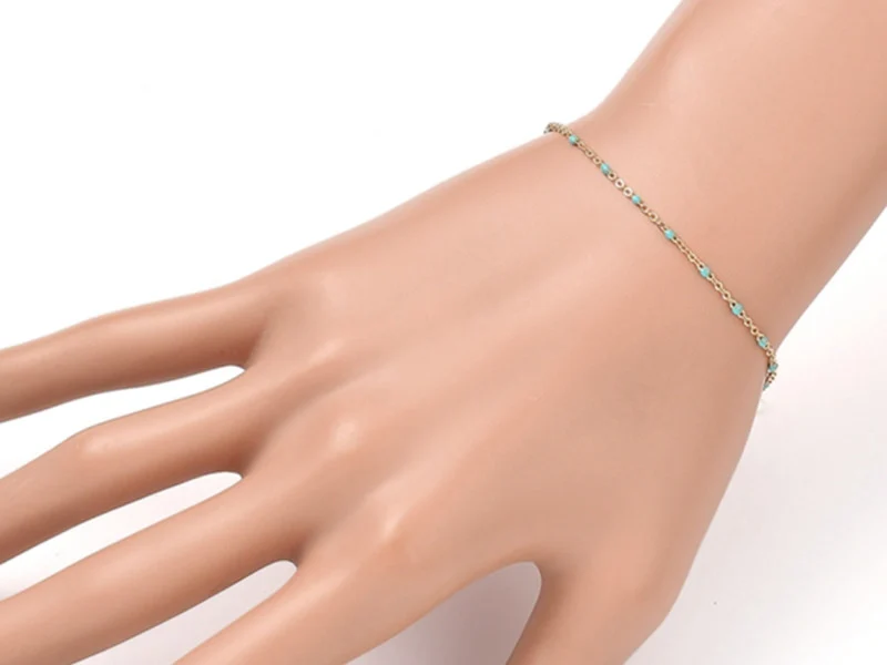Bracelet chaînette émaillée à petits points turquoise - 18,5 cm - doré à l'or fin 18K