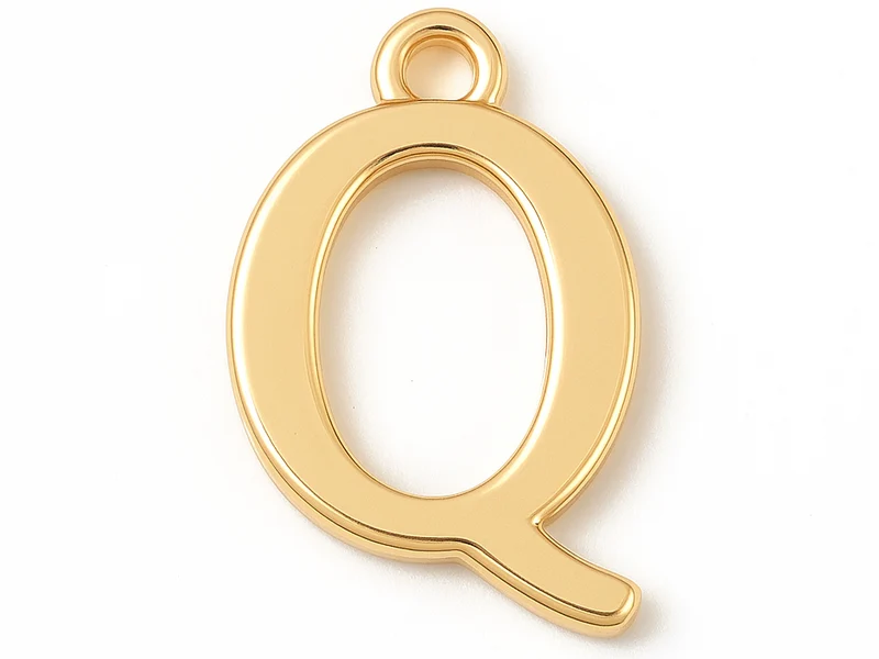 Breloque lettre Q en laiton plaqué or 18 K
