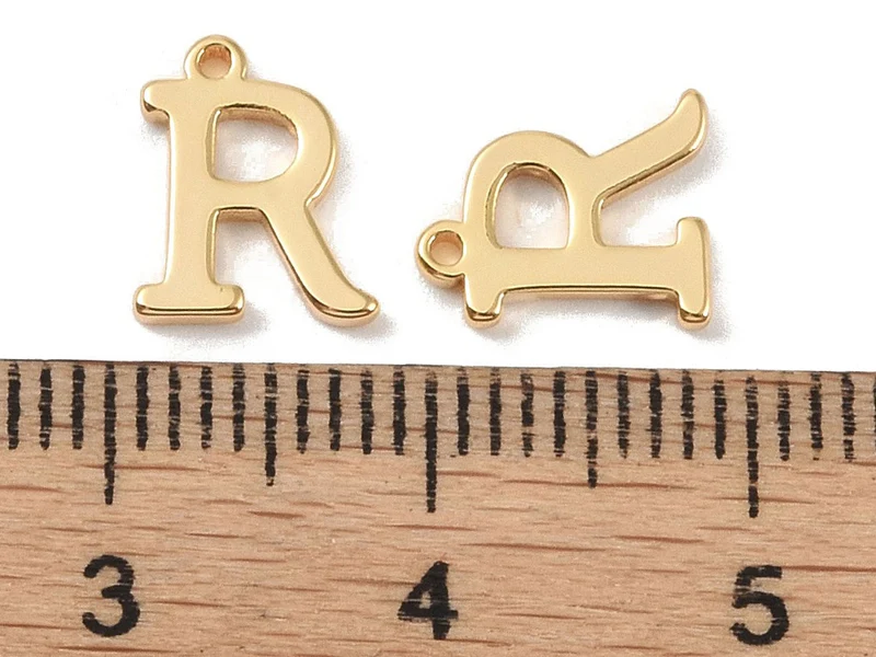 Breloque lettre R en laiton plaqué or 18 K