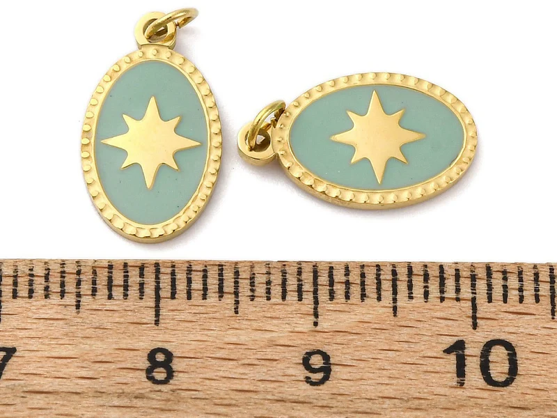Breloque ovale vert océan avec étoile - doré or fin 18K