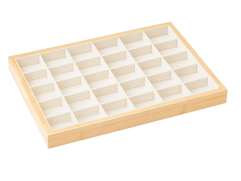 Plateau d’exposition bijoux beige sur support bambou