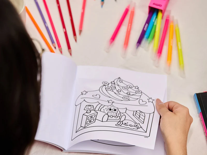 Cahier de coloriage Cozy Art - Kawaii - OMY