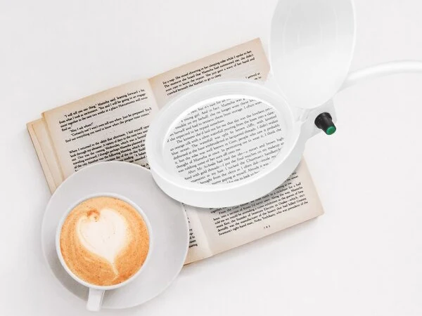 Lampe loupe - pour peinture au numéro et DIY