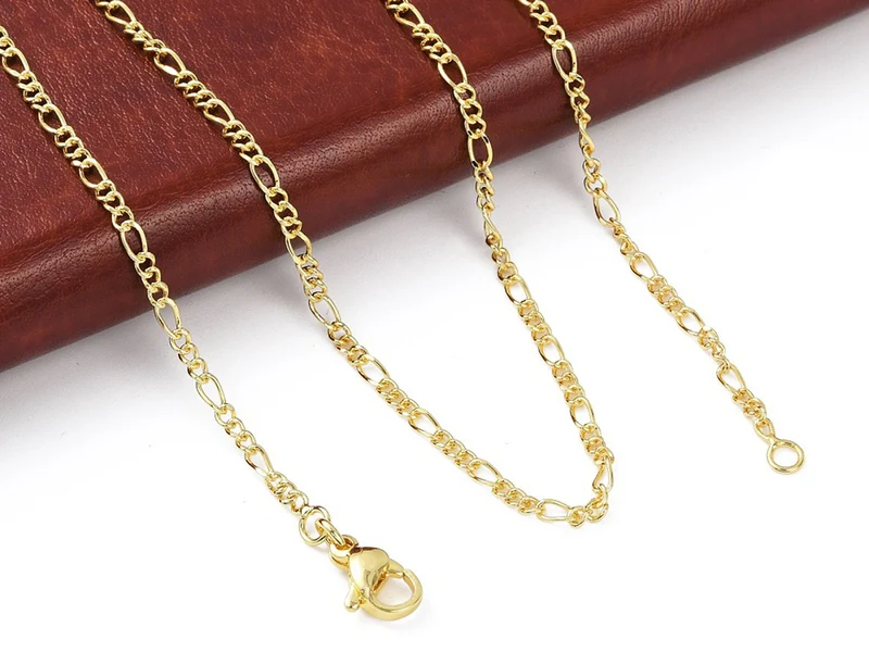 Collier chaîne figaro en laiton doré à l’or fin