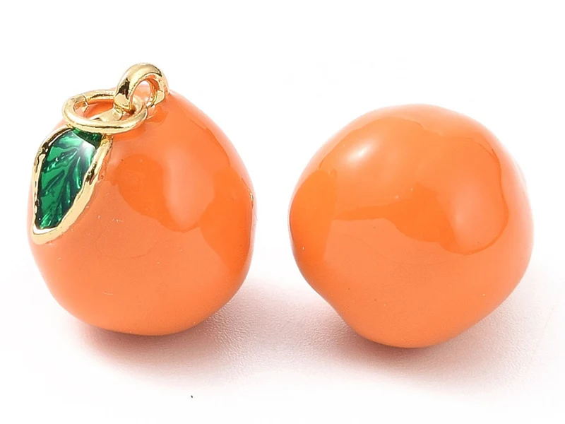 Breloque orange émaillée en laiton doré à l’or fin