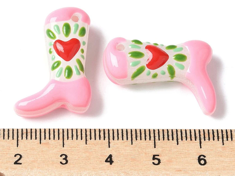 Breloque bottine rose en verre avec cœur rouge