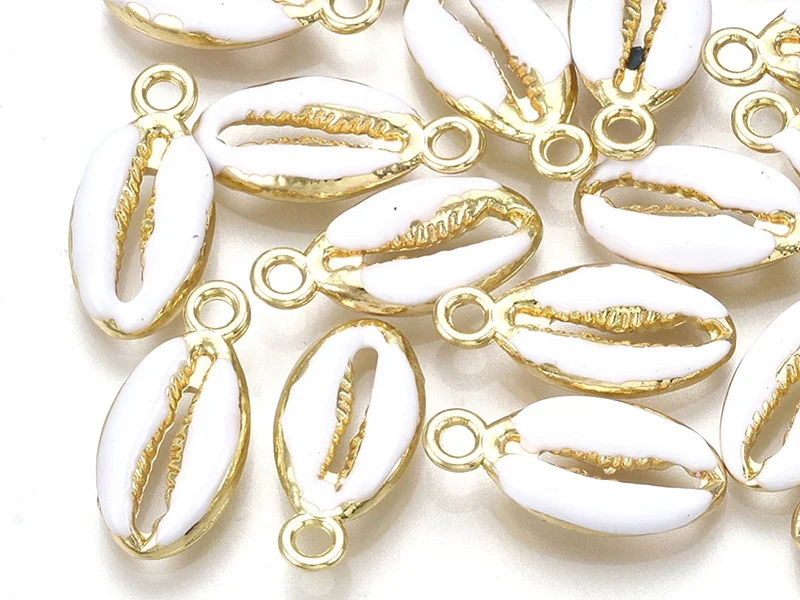 Breloque émaillée et dorée - Coquillage cauri blanc - 17 x 8,5 mm