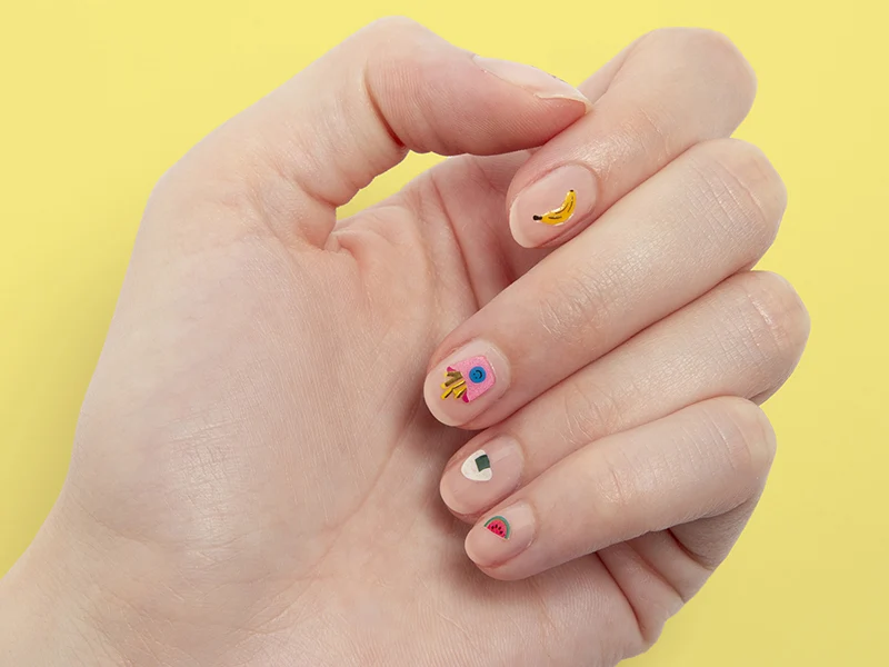 Stickers Nail art Yummy - Set de 120 stickers ongles OMY