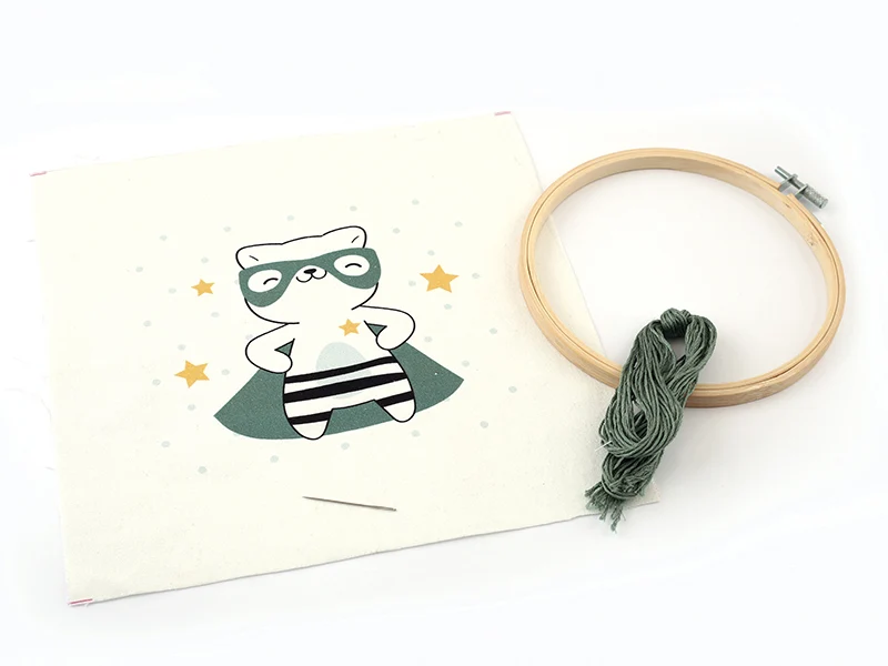 Kit broderie partielle - Chat masqué (Débutant)